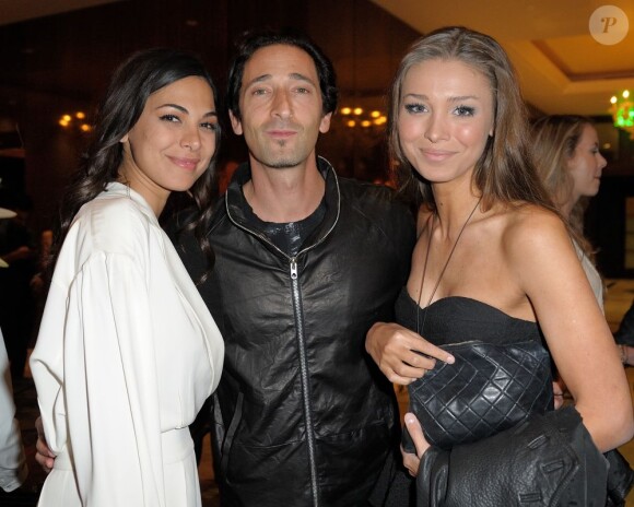 Moran Atias, Adrien Brody et Lara Lieto à Beverly Hills à Los Angeles le 9 avril 2013