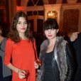 Delphine Chanéac et Alma Jodorowsky à la soirée Nicolas Feuillatte, célèbre maison de champagne, aux Salons France Amériques à Paris, mercredi 10 avril 2013.