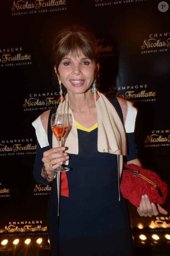 Victoria Abril à la soirée Nicolas Feuillatte, célèbre maison de champagne, aux Salons France Amériques à Paris, mercredi 10 avril 2013.