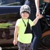 Miranda Kerr et son fils Flynn, toujours aussi souriant, dans les rues de West Hollywood, le 11 avril 2013.