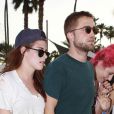 Kristen Stewart et Robert Pattinson profitent en amoureux de Coachella 2013.