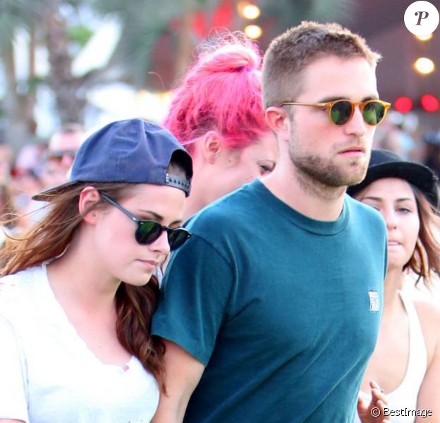 Kristen Stewart et Robert Pattinson complices au festival de Coachella 2013.