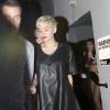 Miley Cyrus quitte le nightclub Cameo avec des amis à Miami, le 7 avril 2013.