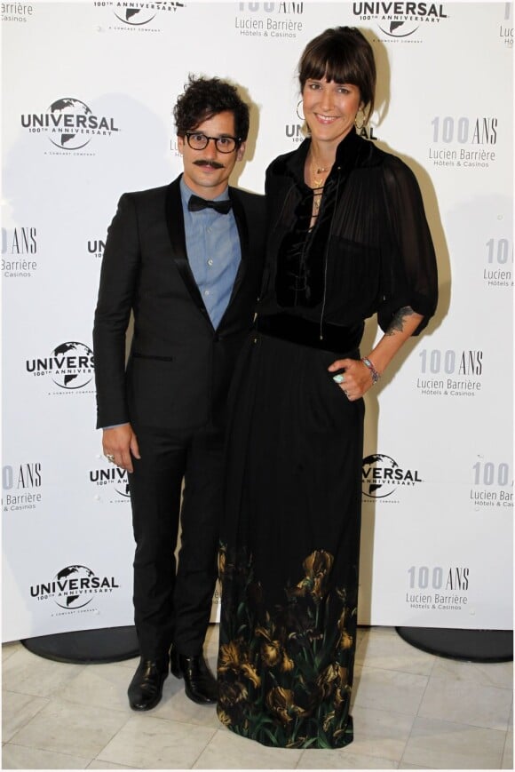 Daphné Bürki et son homme Gunther Love lors du 100e anniversaire du groupe Barrière, le 1er septembre 2012, à Deauville.