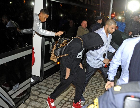 Justin Bieber rentre à son hôtel après son concert à Stockholm, le 22 avril 2013.