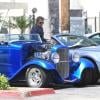 Exclusif - Johnny Hallyday au volant de son sublime hot rod à Venice, Los Angeles, le 25 avril 2013