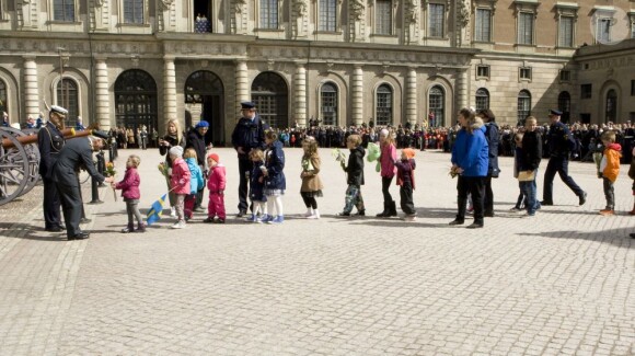 Célébrations du 67e anniversaire du roi Carl XVI Gustaf de Suède, le 30 avril 2013 au palais royal Drottningholm à Stockholm. La reine Silvia, le prince Carl Philip et la princesse Madeleine y prenaient part, mais pas la princesse Victoria et le prince Daniel, en déplacement à Amsterdam pour l'intronisation du roi Willem-Alexander des Pays-Bas.