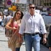 Sofia Vergara et son fiancé Nick Loeb dans les rues de Paris, le 17 juillet 2012.