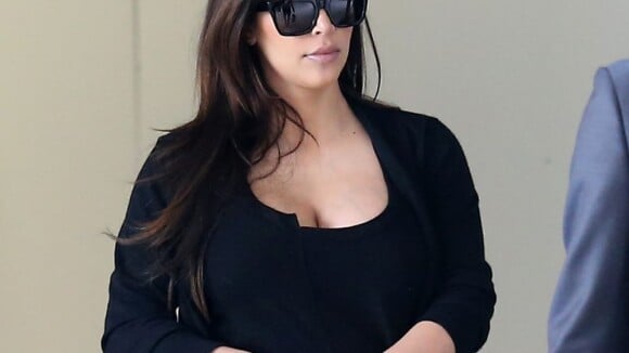 Kim Kardashian, enceinte : Elle quitte déjà Paris et enchaîne les voyages