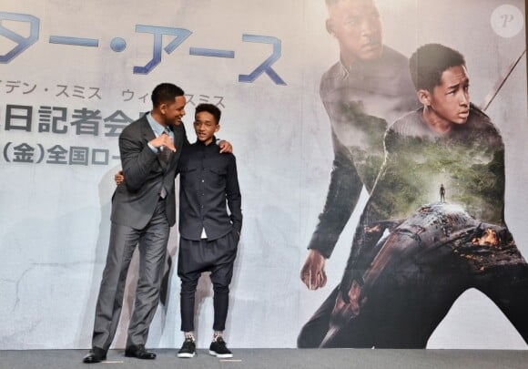 Will Smith et son fils Jaden Smith à Tokyo pour présenter leur film After Earth, le 2 mai 2013.