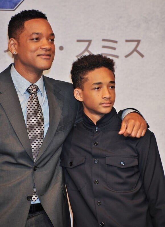Will Smith et son fils Jaden Smith à la conférence de presse du film After Earth à Tokyo, le 2 mai 2013.