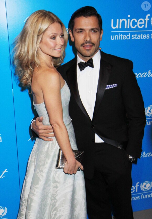 Kelly Ripa et son mari Mark Consuelos au bal de l'Unicef à New York, le 27 novembre 2012.