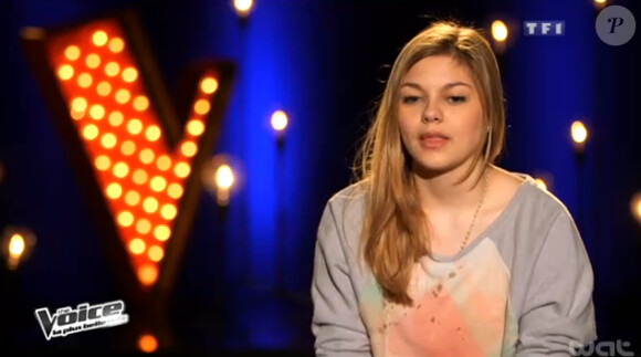 La jeune chanteuse Louane, dans The Voice 2 sur TF1, le samedi 4 mai 2013.