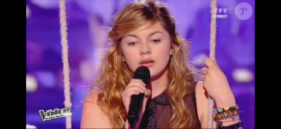 Louane dans The Voice 2 sur TF1, le samedi 4 mai 2013.