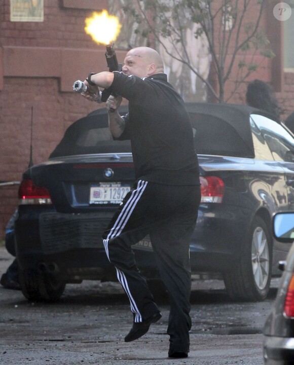 Paul Giamatti fait feu sur le tournage de The Amazing Spider-Man 2 à New York, le 13 mai 2013.