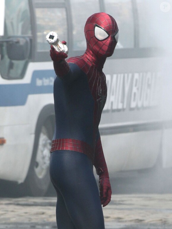 Andrew Garfield sur le tournage de The Amazing Spider-Man 2 à New York, le 13 mai 2013.