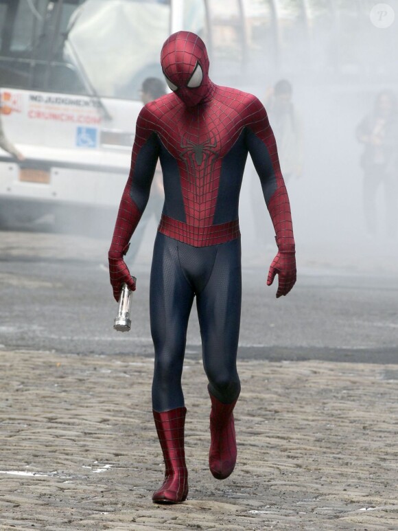 Andrew Garfield sur le tournage de The Amazing Spider-Man 2 à New York, le 13 mai 2013.