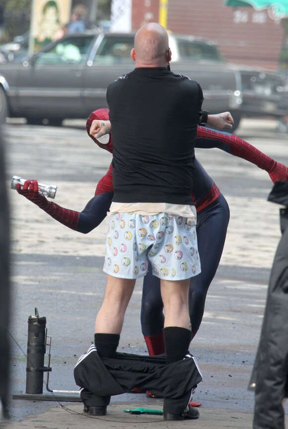 Andrew Garfield aet Paul Giamatti sur le tournage de The Amazing Spider-Man 2 à New York, le 13 mai 2013.