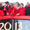 Sir Alex Ferguson et ses joueurs ont célébré le titre de champion d'Angleterre dans les rues de Manchester, le 13 mai 2013