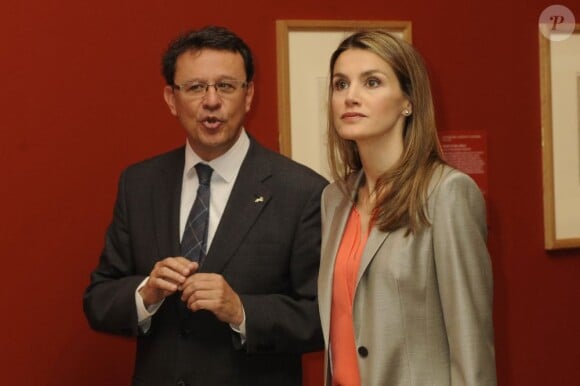 Letizia d'Espagne en visite au Musée du Prado à Madrid le 14 mai 2013 pour y découvrir une exposition sur la collection de dessins espagnols du British Museum de Londres.