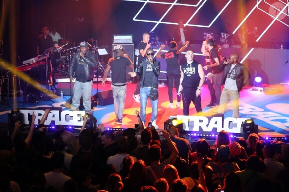 La Sexion d'Assaut interprète un medley des titres de l'album L'Apogée lors des Trace Urban Music Awards. Paris, le 14 mai 2013.
