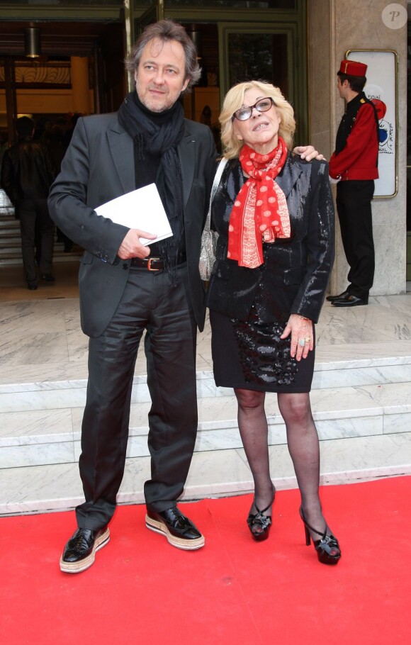 Nicoletta et son mari Jean-Christophe à la 19e édition du gala "Musique contre l'oubli" au profit d'Amnesty International au Théâtre des Champs-Élysées à Paris le 16 mai 2013.