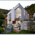 La formidable maison achetée par Hugh Hefner pour son épouse, Crystal Harris, dans le quartier de Hollywood Hills à Los Angeles en avril 2013. Montant de la transaction ? 5 millions de dollars.