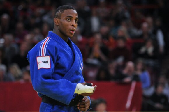 Loïc Korval au tournoi de Bercy en février 2011. Dans la nuit du 16 au 17 mai 2013, le judoka de l'ACBB a été placé en garde à vue après avoir percuté un agent de police en tentant de fuir une interpellation...