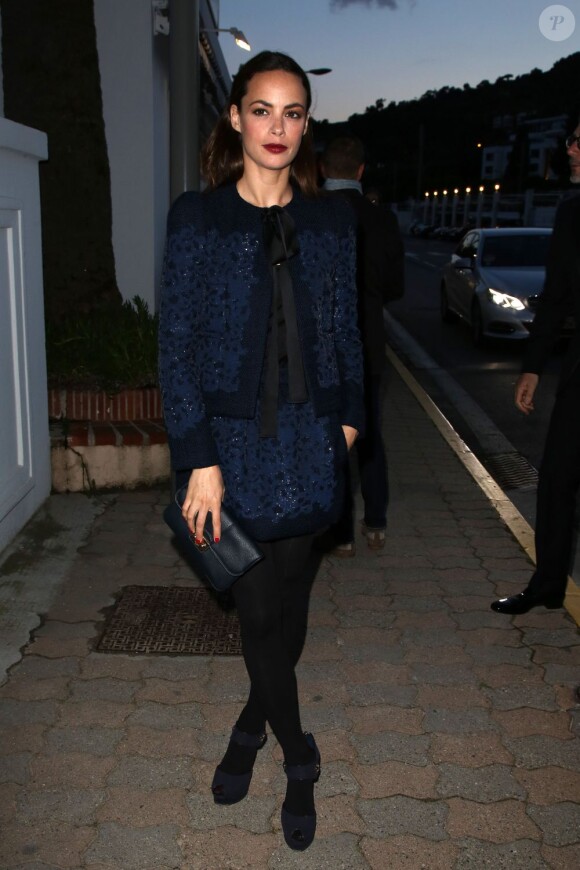 La belle comédienne Berenice Bejo arrive au dîner Vanity Fair et Chanel au restaurant Chez Tetou le 19 mai 2013
