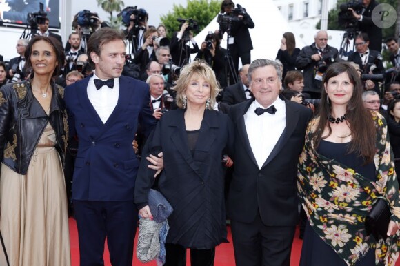 Karine Silla, Vincent Perez, Danièle Thompson, Daniel Auteuil et sa femme Aude Ambroggi pendant la montée des marches du film Inside Llewyn Davis lors du 66e festival du film de Cannes, le 19 mai 2013.