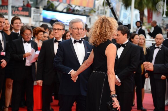 Steven Spielberg et Kate Capshaw lors de la montée des marches du film Inside Llewyn Davis lors du 66e festival du film de Cannes, le 19 mai 2013.