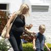 Exclusif - Kate Hudson reçoit la visite de ses deux adorables enfants, Bingham et Ryder, et de sa belle-soeur Erinn Bartlett et ses enfants sur un tournage à Beverly Hills, le 17 mai 2013.