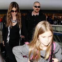 Christian Bale transformé, le crâne chauve pour retrouver sa femme et sa fille