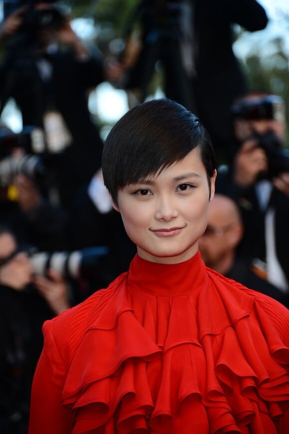 Li Yuchun lors de la montée des marches au 66e Festival de Cannes, le 21 mai 2013.