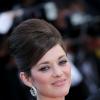 Marion Cotillard à la montée des marches du film Blood Ties lors du 66e Festival du film de Cannes le 20 mai 2013.