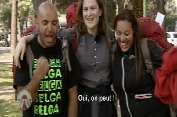 Armelle entourée de Salim et Linda dans "Pékin Express : Le coffre maudit", diffusé sur M6 le 22 mai 2013.