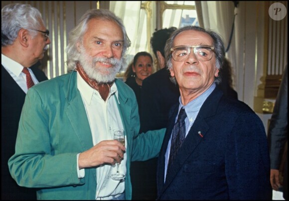 Georges Moustaki et Serge Reggiani à Paris le 17 avril 1991.