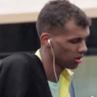 Stromae : Ivre de détresse dans son nouveau clip ''Formidable''