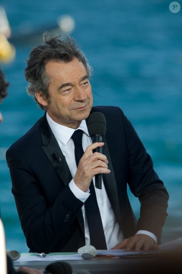 Michel Denisot sur le plateau du Grand Journal en mai 2013 à Cannes