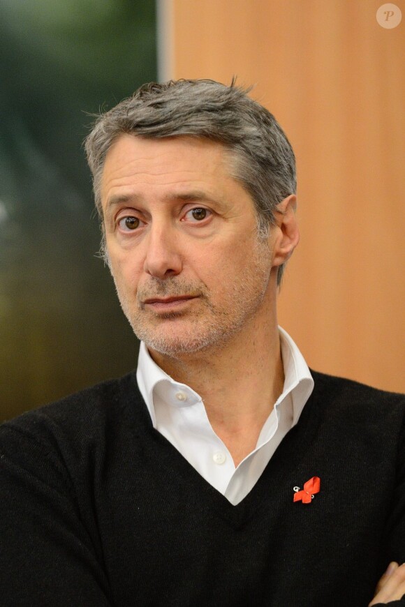 Antoine de Caunes lors de la conférence de presse "Solidays 2013" à Paris le 29 mai 2013.