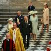 La famille royale britannique en procession lors de la cérémonie à l'abbaye de Wesminster, à Londres, le 4 juin 2013, commémorant les 60 ans du couronnement de la reine Elizabeth II, assuré par l'archevêque de Canterbury Justin Welby et le doyen de Westminster John Hall.