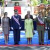 Felipe et Letizia d'Espagne avec le roi Juan Carlos et la reine Sofia le 2 juin 2013 lors de la Journée des forces armées, à Madrid.