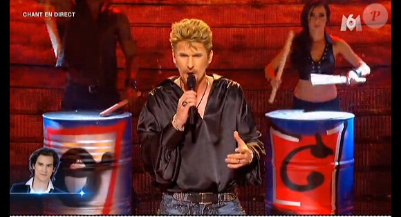 Amaury Vassili en Johnny Hallyday dans Un air de star sur M6, le mardi 4 juin 2013.