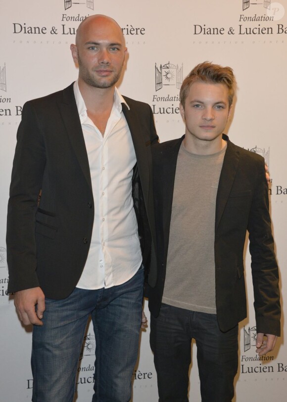 Vianney Lebasque et Paul Bartel posent en marge de l'avant-première du film Les Petits Princes précédée de la remise du Prix Lucien Barrière au Publicis à Paris, le 5 juin 2013.