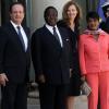 François Hollande et Valérie Trierweiler reçoivent l'ex-président ivoirien Henri Konan Bedie à l'Elysée le 5 juin 2013.