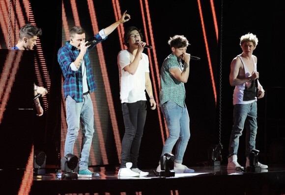 Le groupe One Direction en concert à Londres, le 23 février 2013.