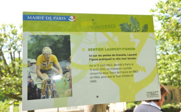 Inauguration du sentier "Laurent Fignon" dans le bois de Vincennes le 5 juin 2013.