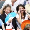 Gwendal Peizerat et une amie à Roland-Garros lors du 12e jour des Internationaux de France le 6 juin 2013