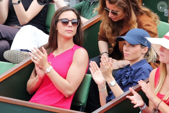 Marine Lorphelin, Miss France 2013 et Sylvie Tellier à Roland-Garros lors du 12e jour des Internationaux de France le 6 juin 2013