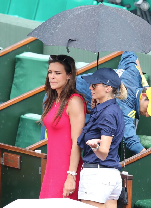 Marine Lorphelin, Miss France 2013 et Sylvie Tellier à Roland-Garros lors du 12e jour des Internationaux de France le 6 juin 2013